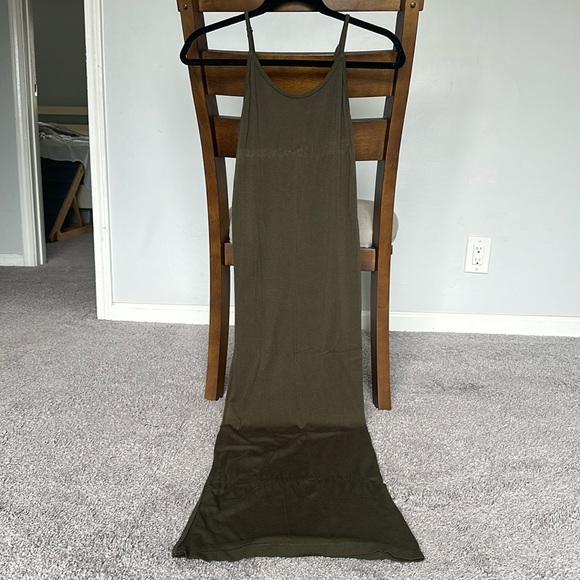 Forever 21 Olive Green Maxi Dress - Picture 1 of 2